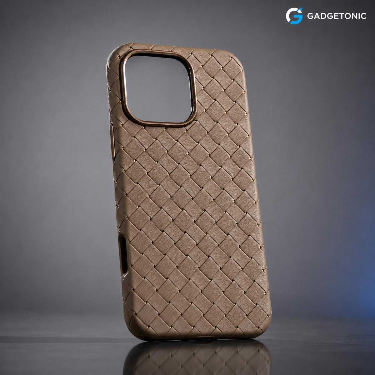 Premium Brown Woven Case Iphone 16PM